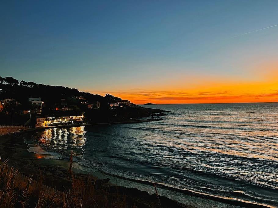 Apartamento Escapade Au Coeur De Sanary Exterior foto